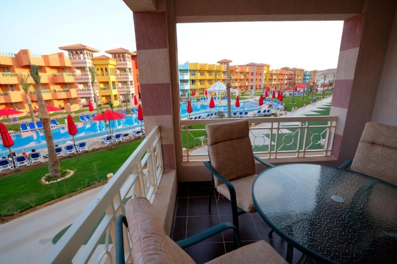 Porto South Beach By Amer Group - Families Only Ain Sukhna Bagian luar foto